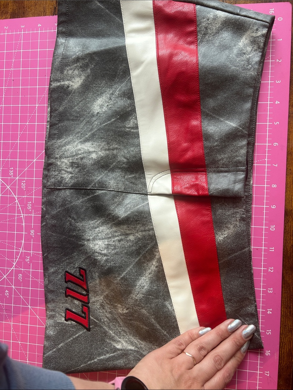 I am Gia faux leather Y2K moto style micro skirt - Picture 10 of 10